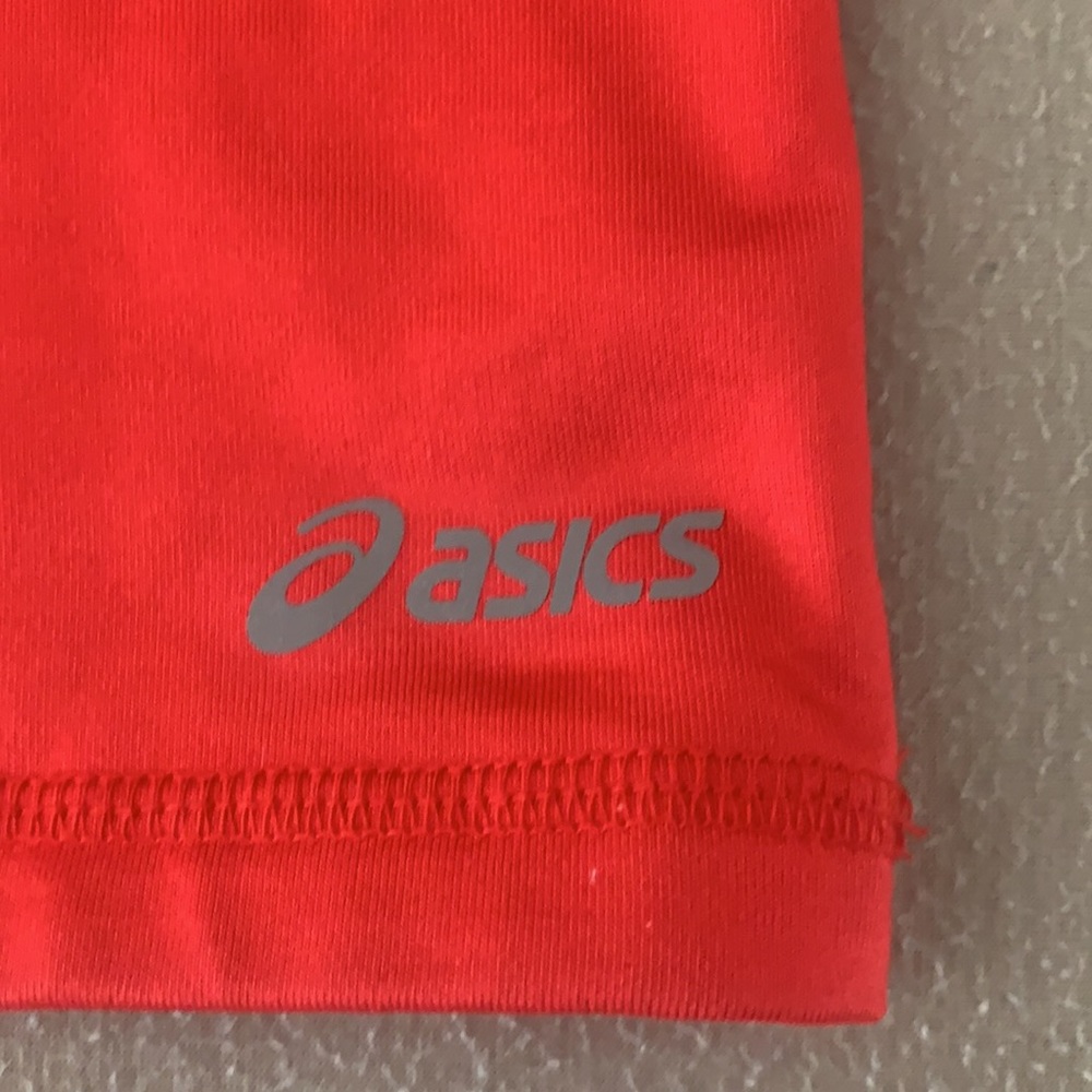 Boy’s ASICS 3/4 zip pullover - Picture 2 of 6